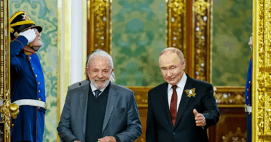 Lula estimula Putin a se reunir com Zelensky pela paz