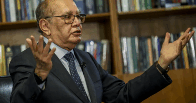 Gilmar Mendes defende Moraes e diz que STF seguirá firme