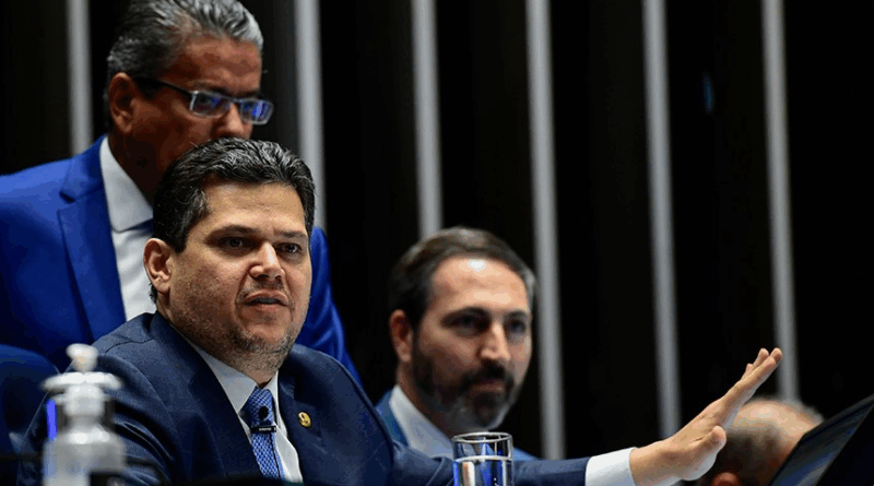 Davi comemora aprovação recorde de 24 indicações de autoridades