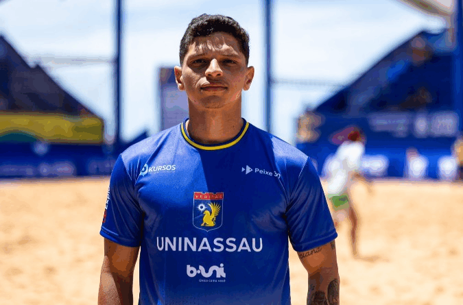 Campeão mundial universitário Talisson Herbert mira nova medalha no JUBs Praia 2025 pelo beach soccer