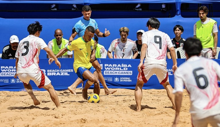 Paraíba World Beach Games: Brasil goleia Japão na estreia da Copa das Nações de Beach Soccer