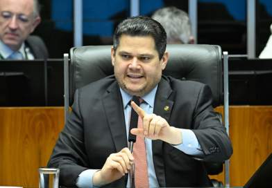 Davi: abertura da CPMI do Master é decisão do presidente do Congresso