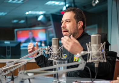 Boulos defende mudança rápida na escala 6×1: “Não aceitaremos uma transição longa”