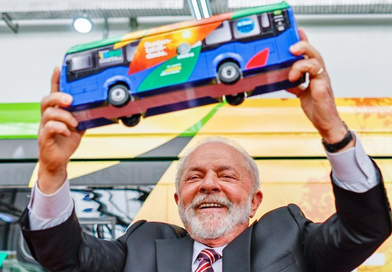 Ônibus tarifa zero: Lula propõe ônibus de graça nos fins de semana e envia texto ao Congresso